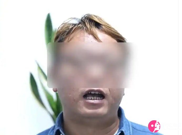 任某被判拘留8日