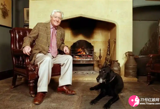 英國79歲爵士征婚